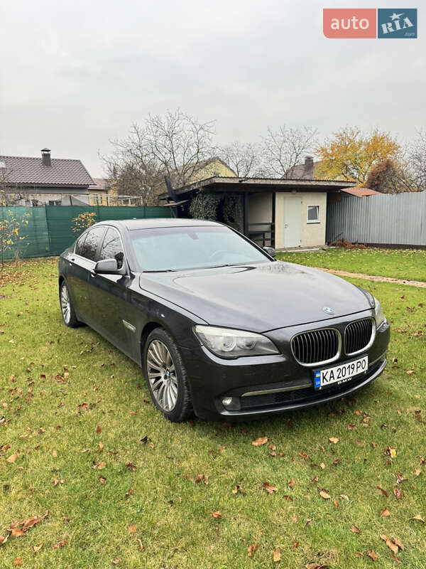 BMW 7 Series 2010