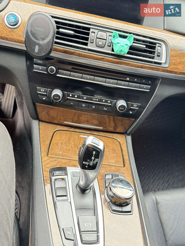 Седан BMW 7 Series 2010 в Киеве фото 16 Седан BMW 7 Series 2010 в Киеве
