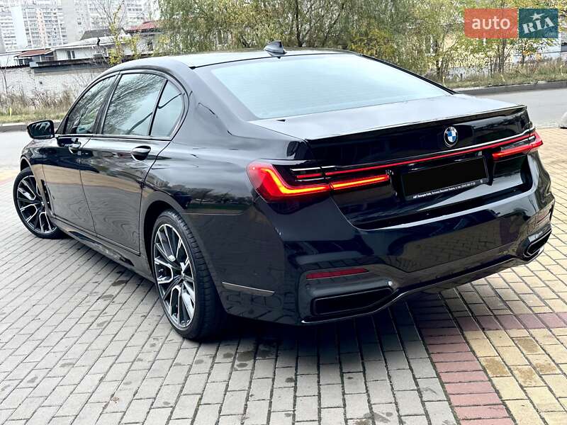 Седан BMW 7 Series 2022 в Киеве