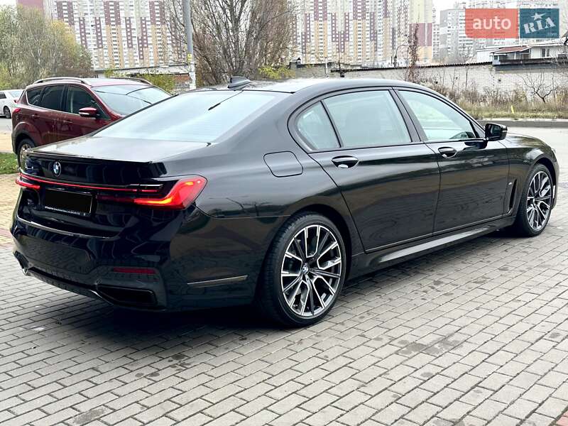 Седан BMW 7 Series 2022 в Киеве