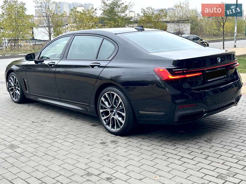 Седан BMW 7 Series 2022 в Киеве