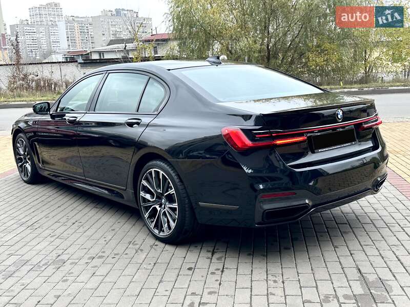 Седан BMW 7 Series 2022 в Киеве