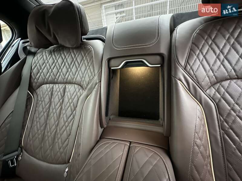 Седан BMW 7 Series 2022 в Киеве