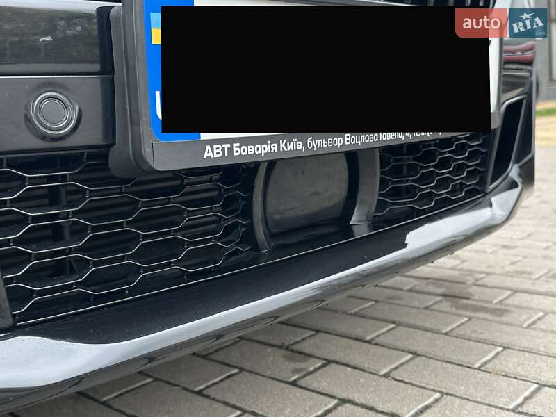 Седан BMW 7 Series 2022 в Киеве