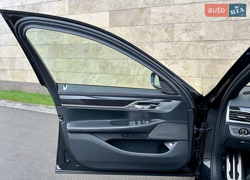 Седан BMW 7 Series 2022 в Киеве фото 79 Седан BMW 7 Series 2022 в Киеве