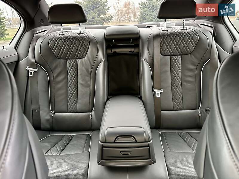 Седан BMW 7 Series 2022 в Киеве фото 81 Седан BMW 7 Series 2022 в Киеве