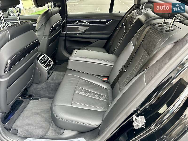 Седан BMW 7 Series 2022 в Киеве фото 82 Седан BMW 7 Series 2022 в Киеве