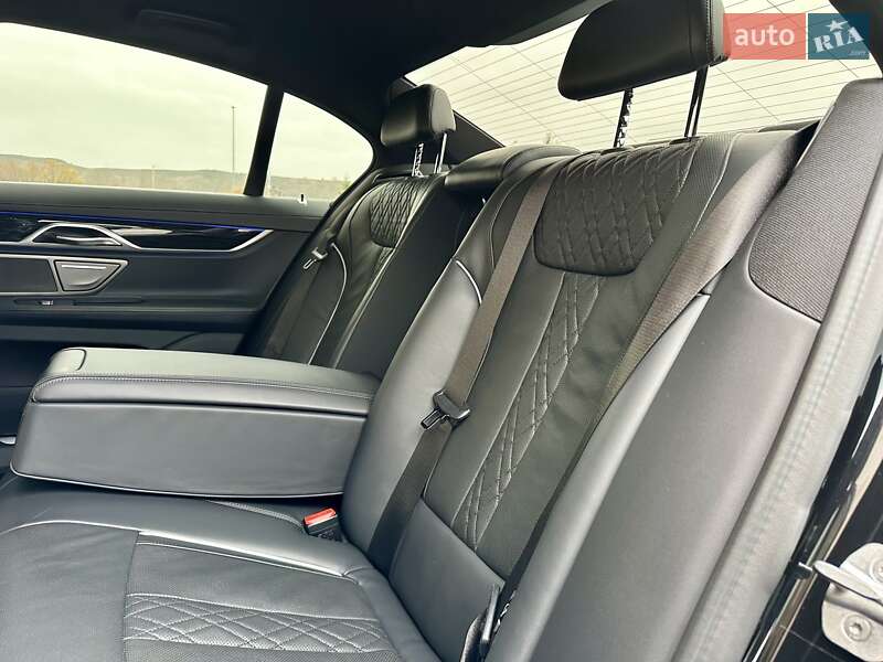 Седан BMW 7 Series 2022 в Киеве фото 83 Седан BMW 7 Series 2022 в Киеве