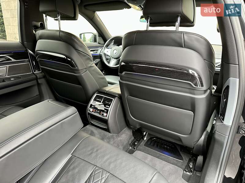 Седан BMW 7 Series 2022 в Киеве фото 90 Седан BMW 7 Series 2022 в Киеве