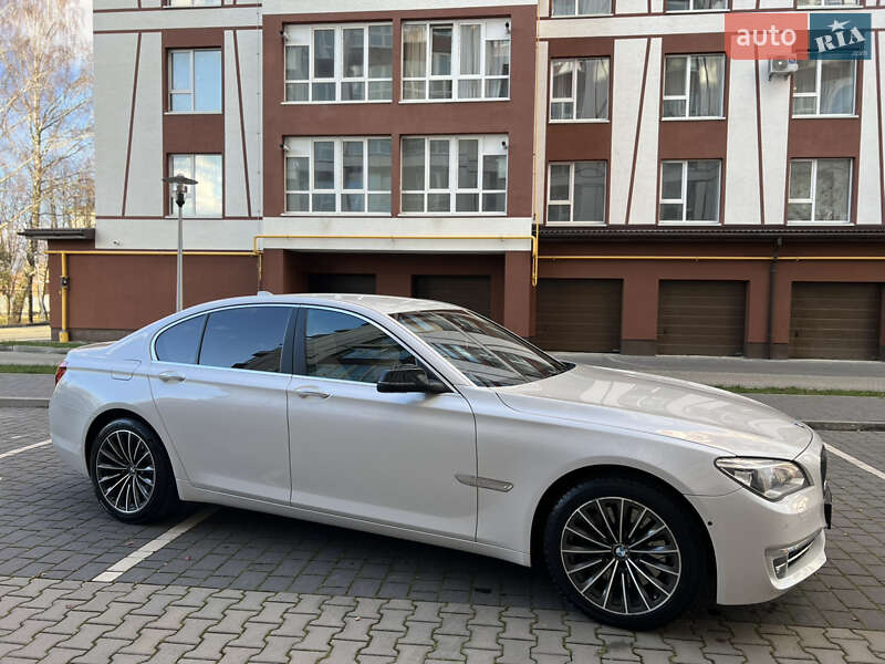 Седан BMW 7 Series 2012 в Ивано-Франковске