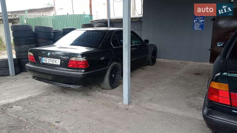 Седан BMW 7 Series 1996 в Новомосковске