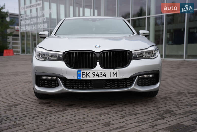 Седан BMW 7 Series 2015 в Ровно фото 2 Седан BMW 7 Series 2015 в Ровно