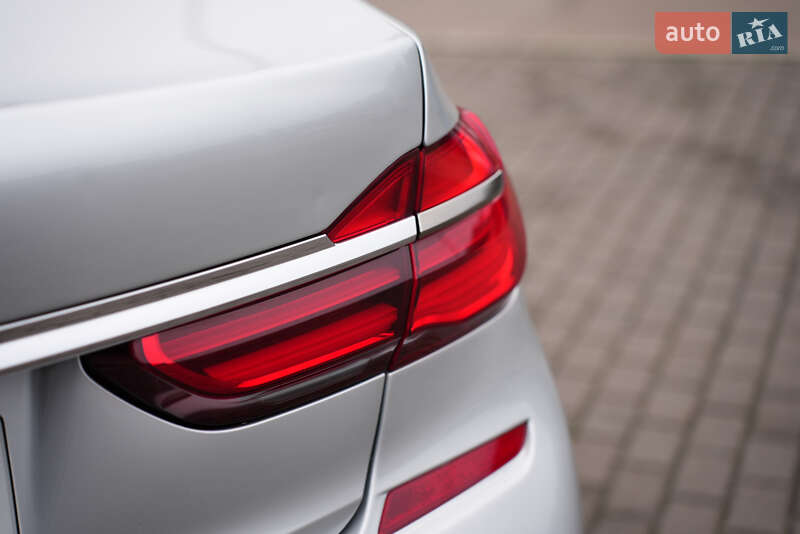 Седан BMW 7 Series 2015 в Ровно фото 27 Седан BMW 7 Series 2015 в Ровно