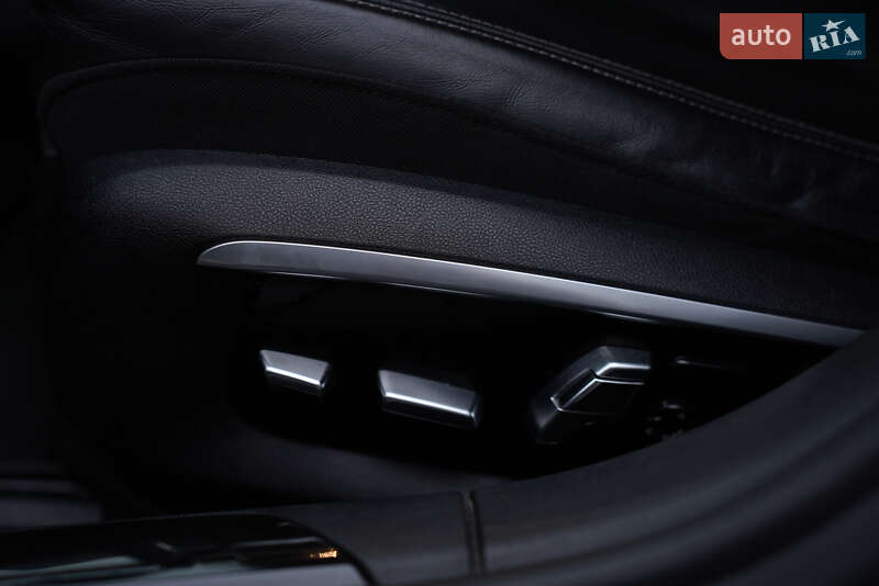 Седан BMW 7 Series 2015 в Ровно фото 36 Седан BMW 7 Series 2015 в Ровно