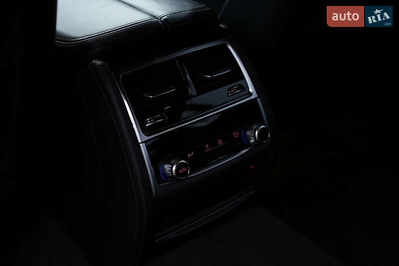 Седан BMW 7 Series 2015 в Ровно фото 63 Седан BMW 7 Series 2015 в Ровно