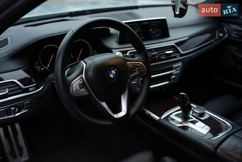 Седан BMW 7 Series 2015 в Ровно фото 67 Седан BMW 7 Series 2015 в Ровно