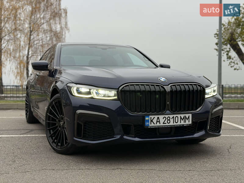 Седан BMW 7 Series 2022 в Киеве