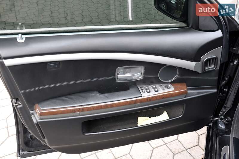 Седан BMW 7 Series 2007 в Львове