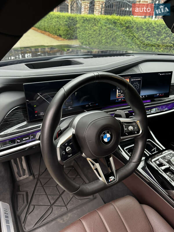 Седан BMW 7 Series 2023 в Киеве фото 23 Седан BMW 7 Series 2023 в Киеве