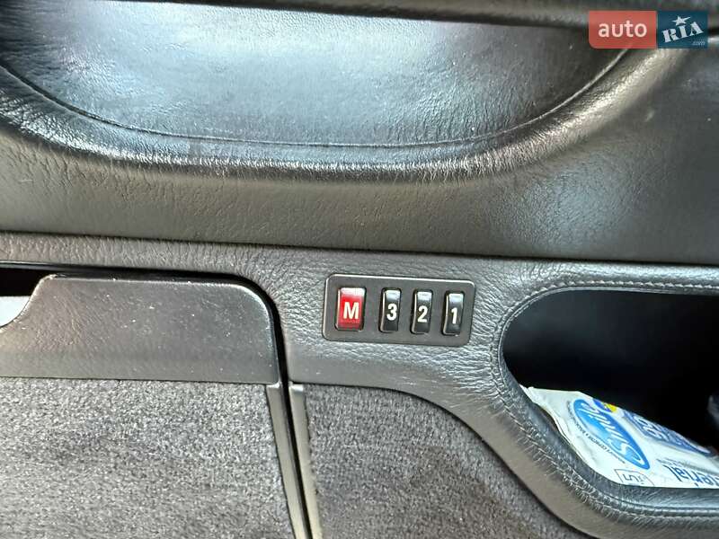 Седан BMW 7 Series 1997 в Львове