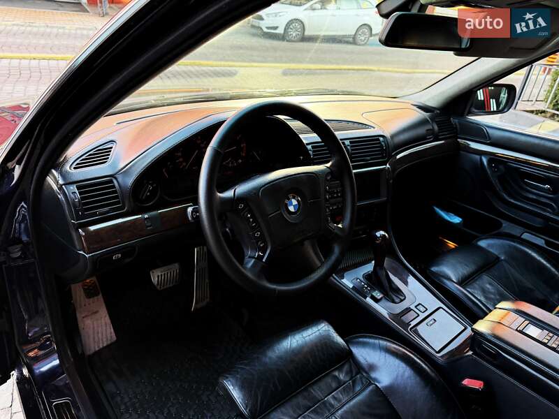 Седан BMW 7 Series 1997 в Львове