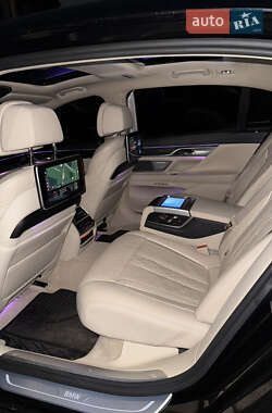 Седан BMW 7 Series 2016 в Хмельницькому