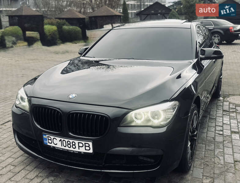Седан BMW 7 Series 2012 в Львове