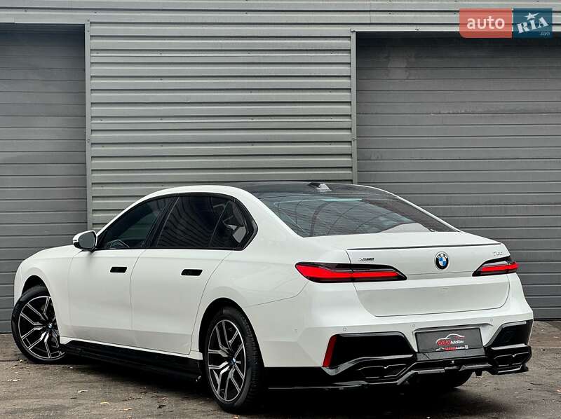 Седан BMW 7 Series 2023 в Киеве