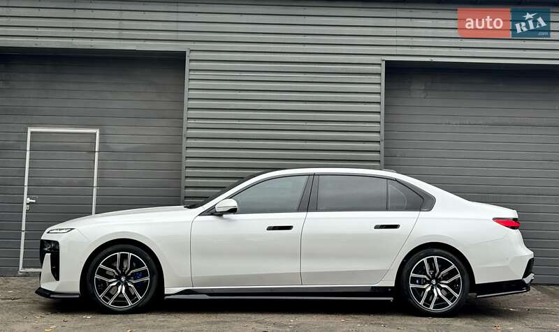 Седан BMW 7 Series 2023 в Киеве