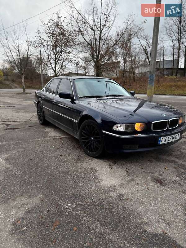 BMW 7 Series 1999