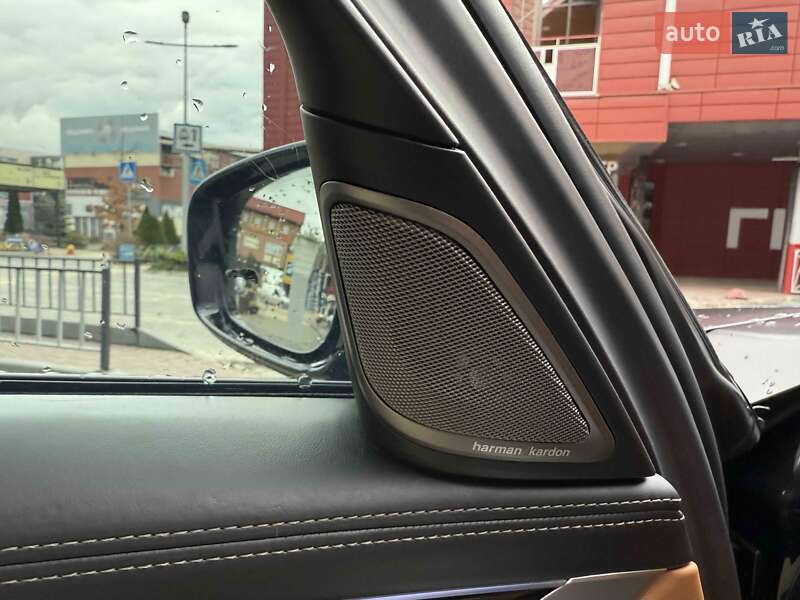 Седан BMW 7 Series 2016 в Львове