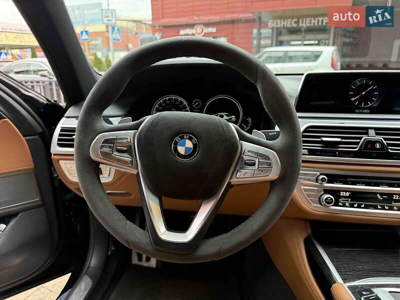Седан BMW 7 Series 2016 в Львове