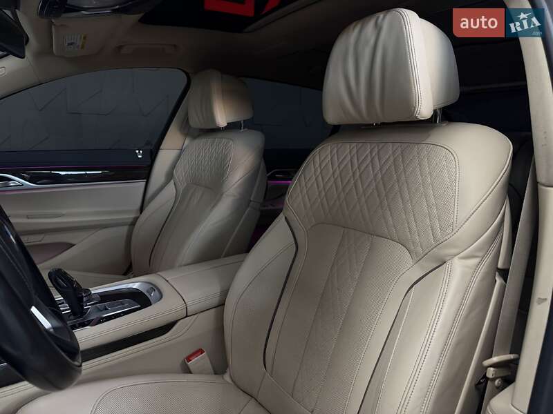 Седан BMW 7 Series 2019 в Тернополе фото 42 Седан BMW 7 Series 2019 в Тернополе