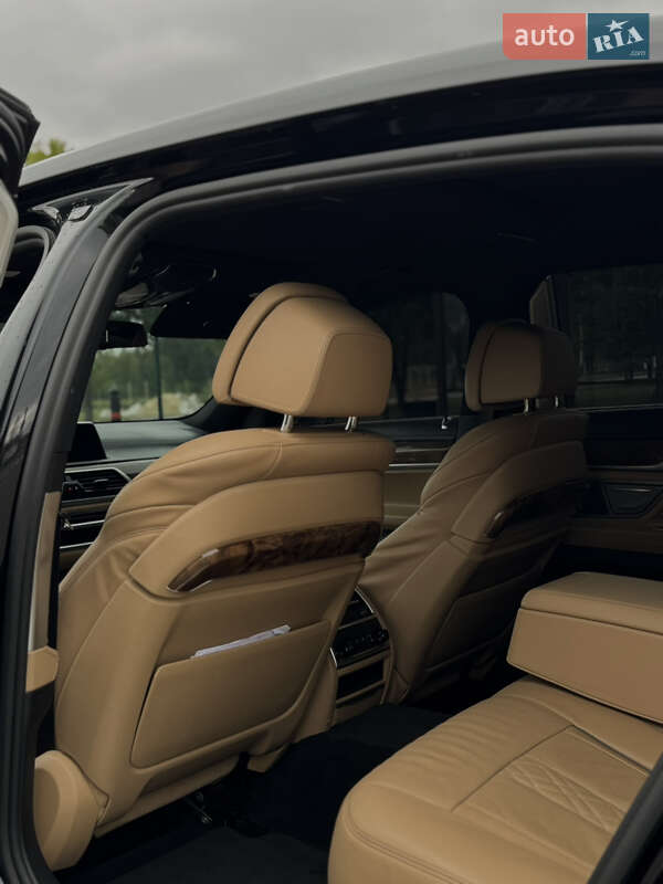 Седан BMW 7 Series 2016 в Ковеле фото 16 Седан BMW 7 Series 2016 в Ковеле