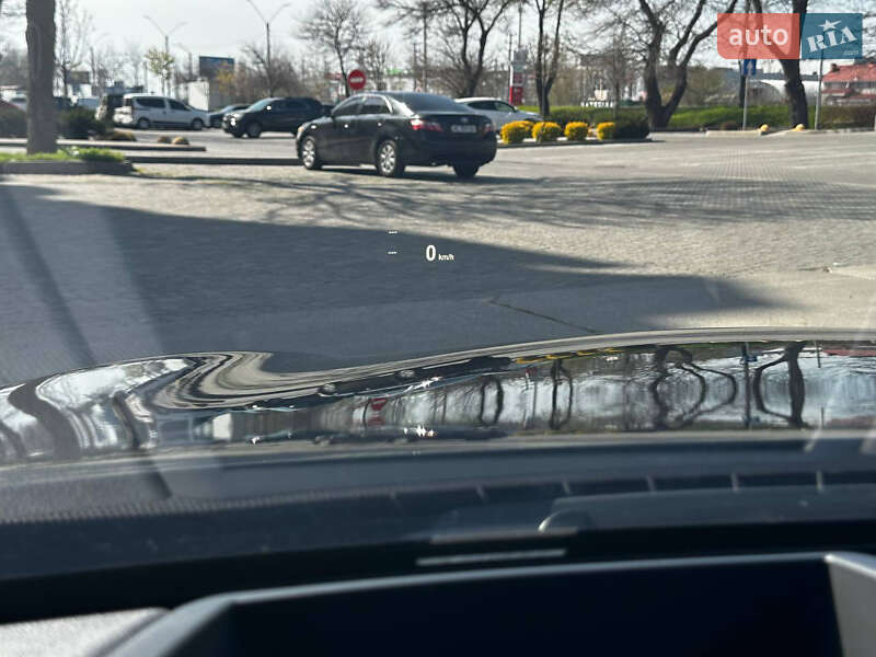 Седан BMW 7 Series 2014 в Одессе