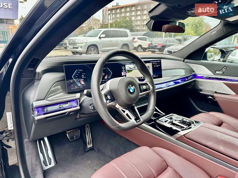 Седан BMW 7 Series 2024 в Киеве фото 22 Седан BMW 7 Series 2024 в Киеве