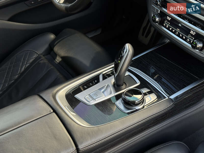 Седан BMW 7 Series 2019 в Ивано-Франковске