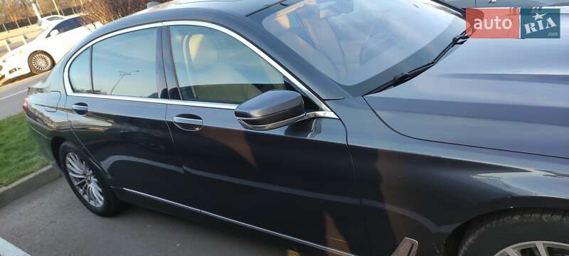 Седан BMW 7 Series 2016 в Киеве