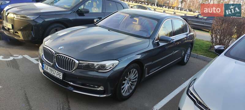 Седан BMW 7 Series 2016 в Киеве