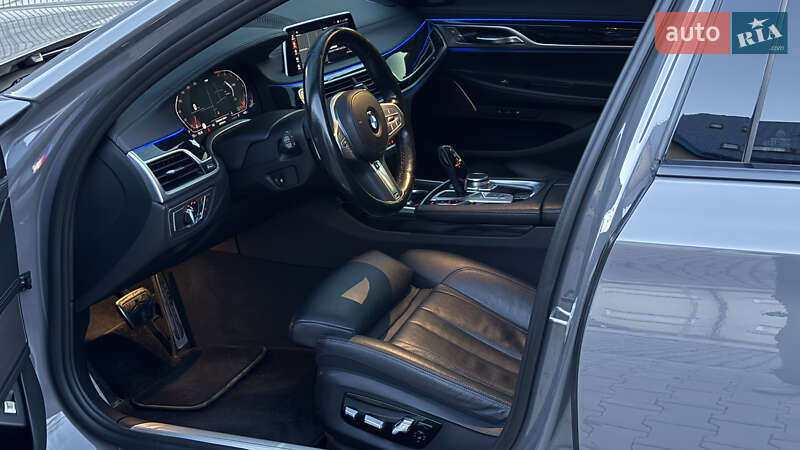 Седан BMW 7 Series 2021 в Ивано-Франковске