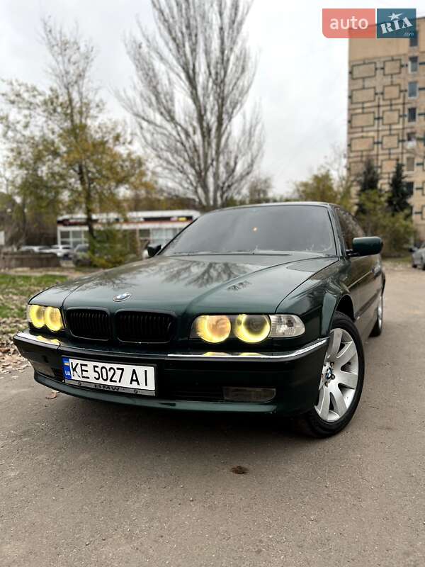Седан BMW 7 Series 1995 в Кривом Роге фото Седан BMW 7 Series 1995 в Кривом Роге