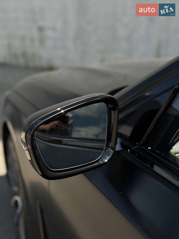 Седан BMW 7 Series 2020 в Киеве