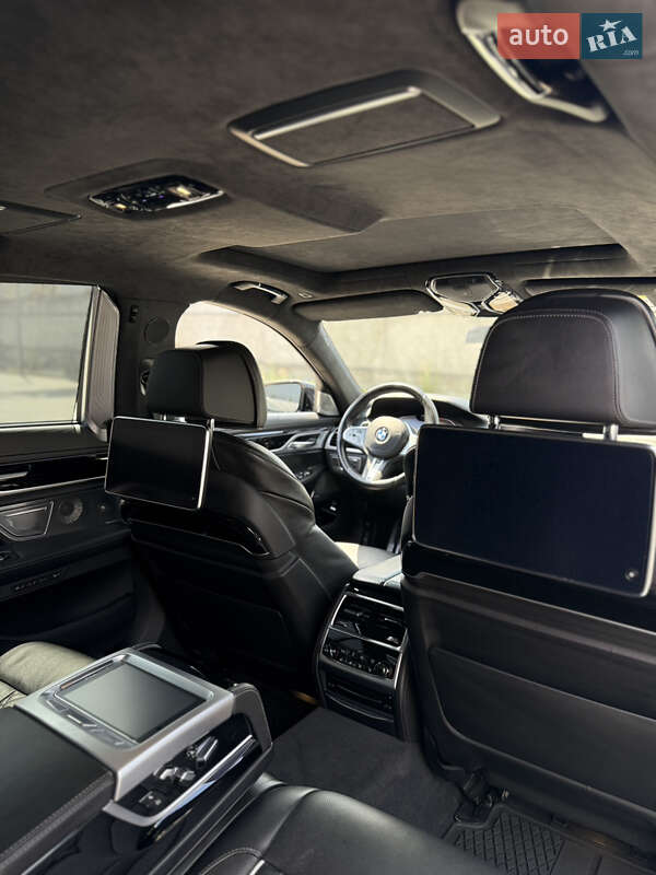 Седан BMW 7 Series 2020 в Киеве
