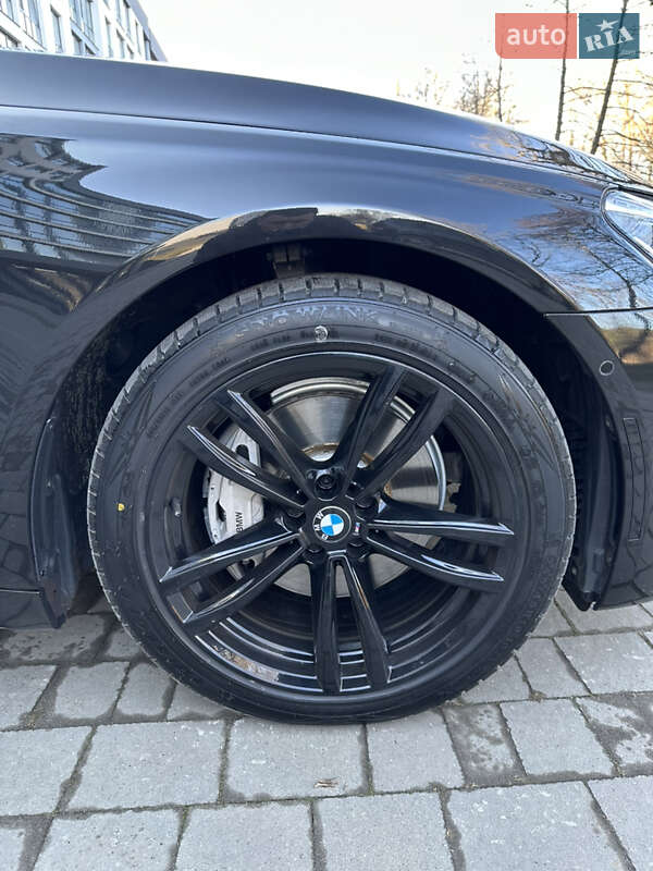 Седан BMW 7 Series 2018 в Новояворовске