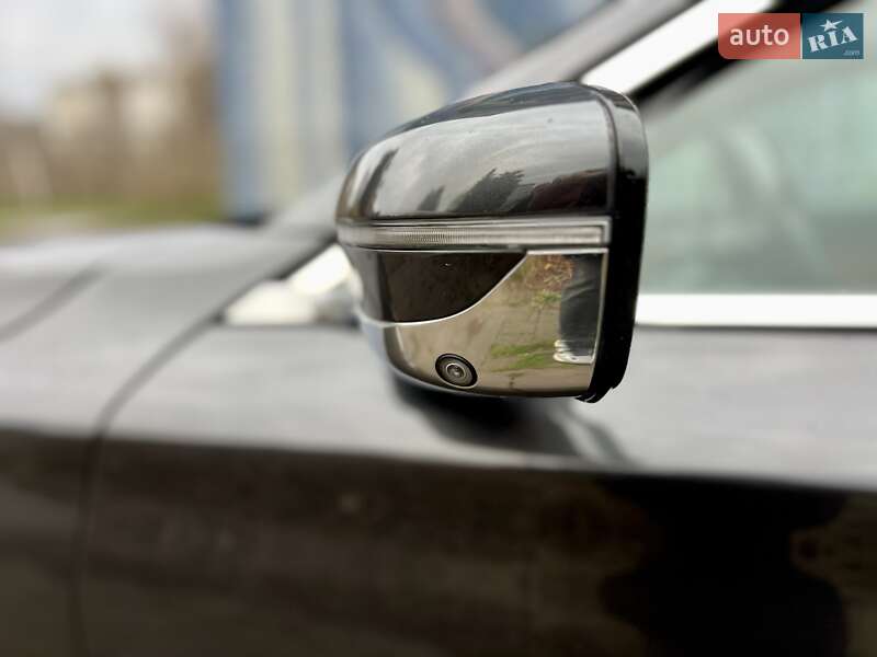 Седан BMW 7 Series 2017 в Житомирі