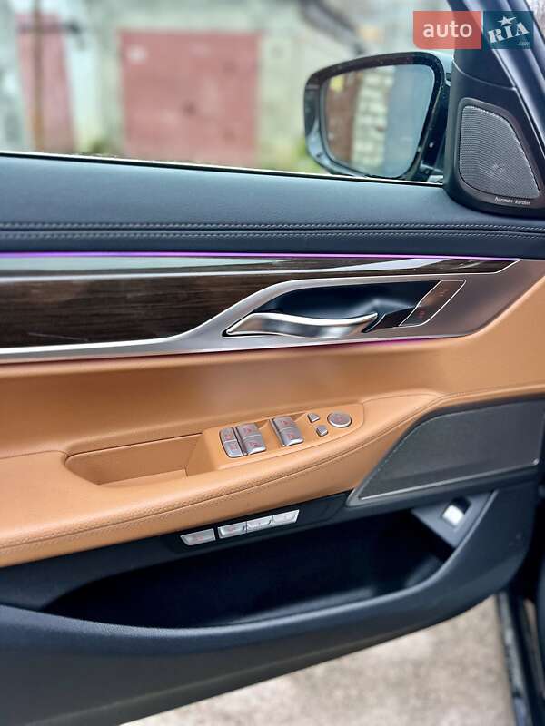 Седан BMW 7 Series 2017 в Житомирі