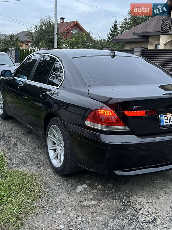 Седан BMW 7 Series 2002 в Костополе