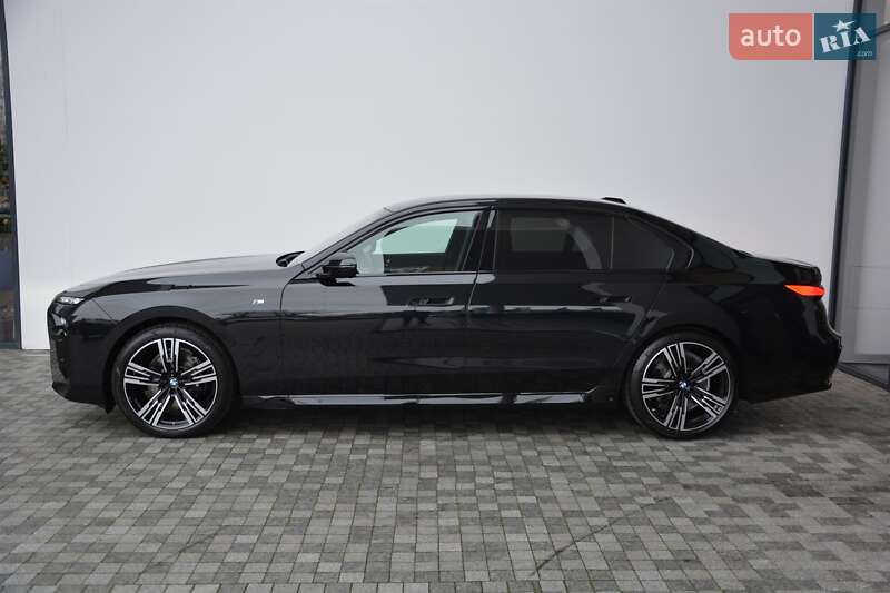 Седан BMW 7 Series 2025 в Киеве фото 2 Седан BMW 7 Series 2025 в Киеве
