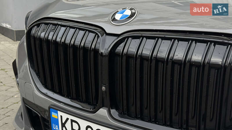 Седан BMW 7 Series 2021 в Ивано-Франковске