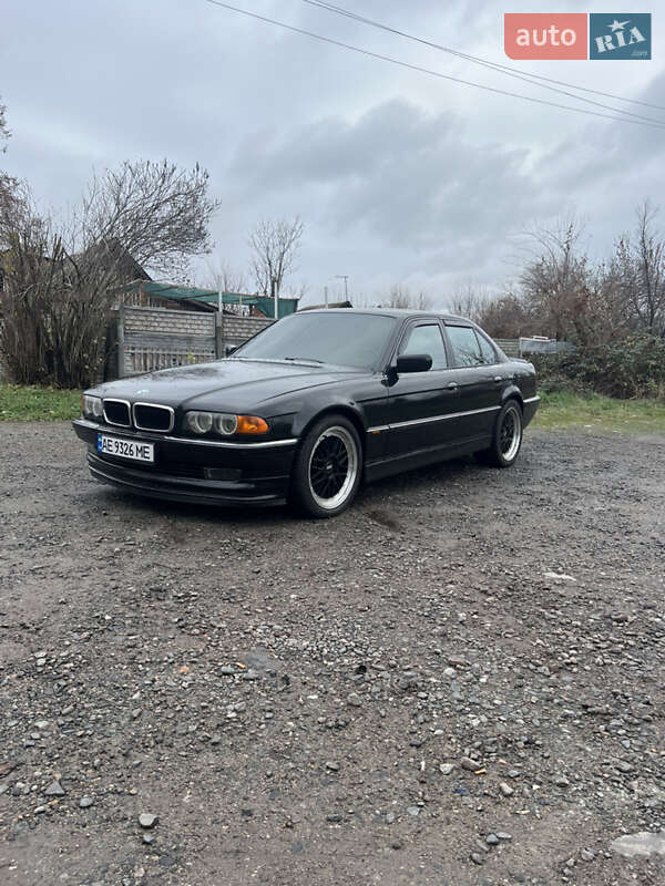 BMW 7 Series 2000